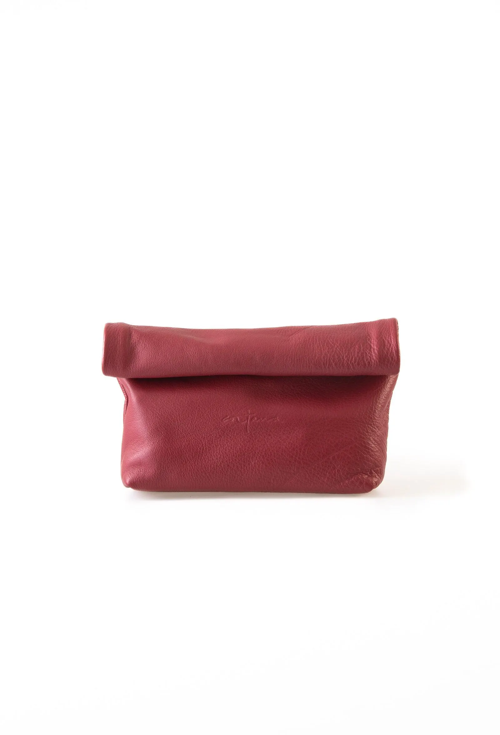Delhi, clutch en cuero cereza