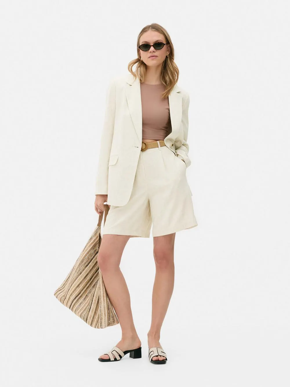 Americana de botonadura simple