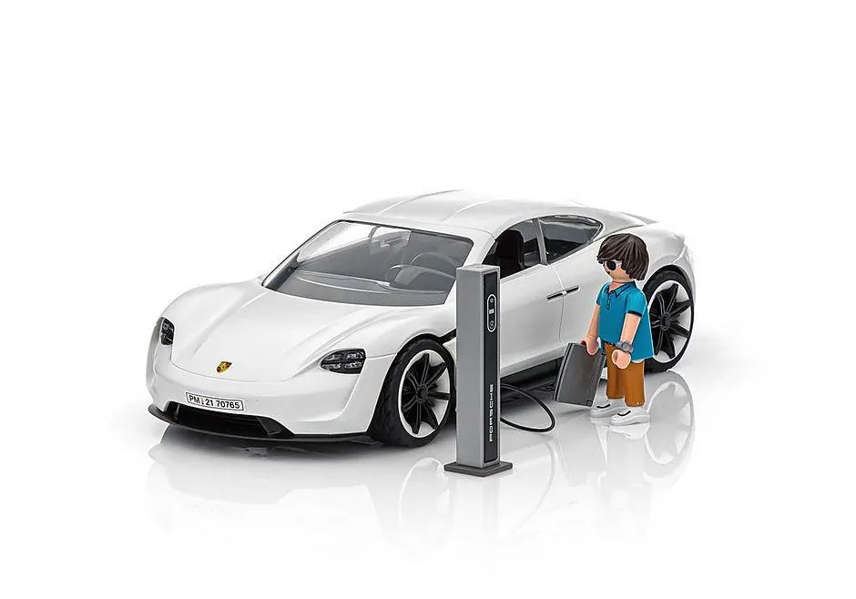 Porsche Mission E