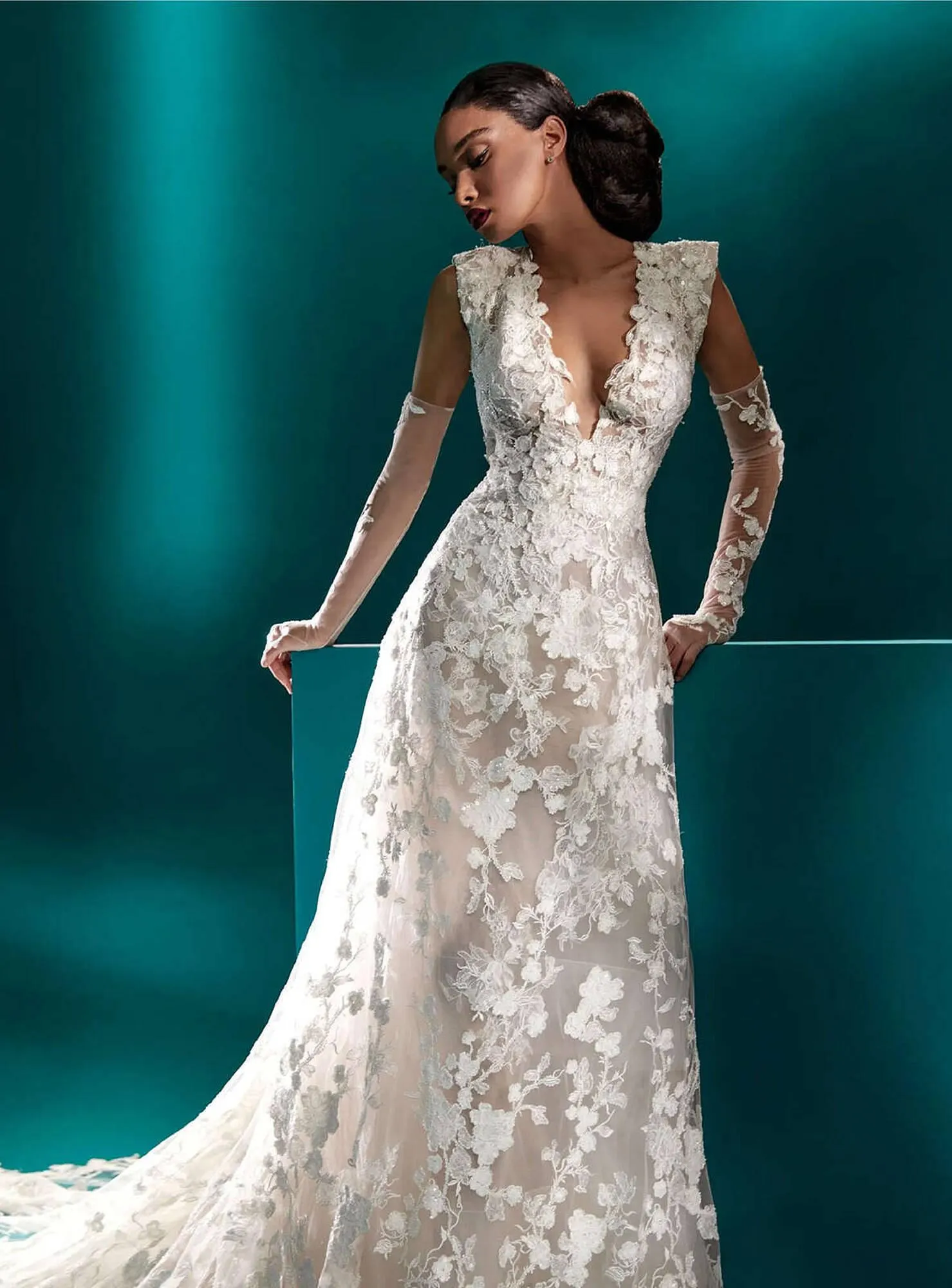 Catálogo de Folleto Pronovias 20 de abril al 5 de abril 2024 - Página 13