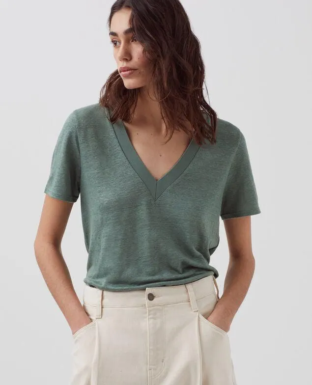 SARAH - Camiseta de lino con cuello de pico darkforest