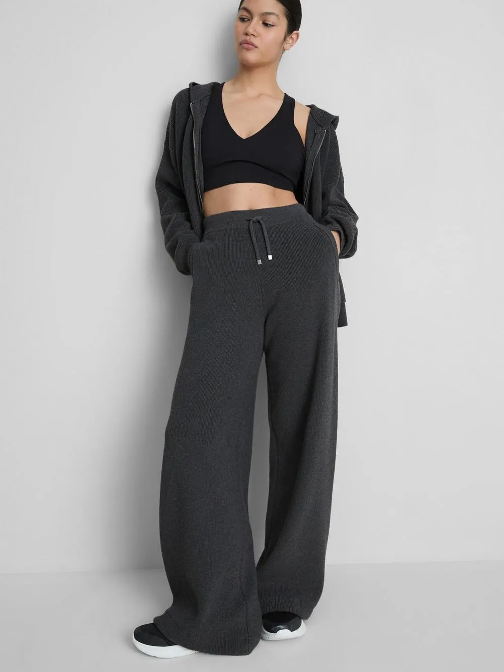 Joggers de pernera ancha de canalé