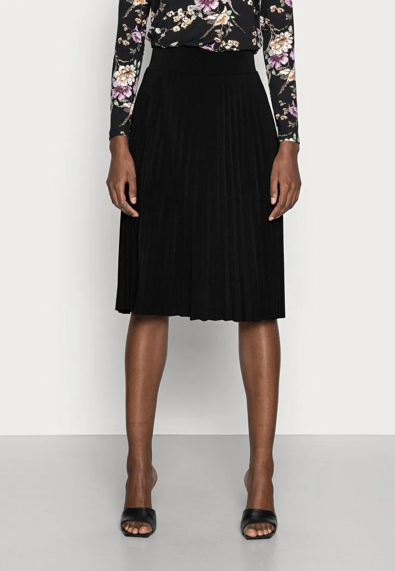 Falda acampanada - black