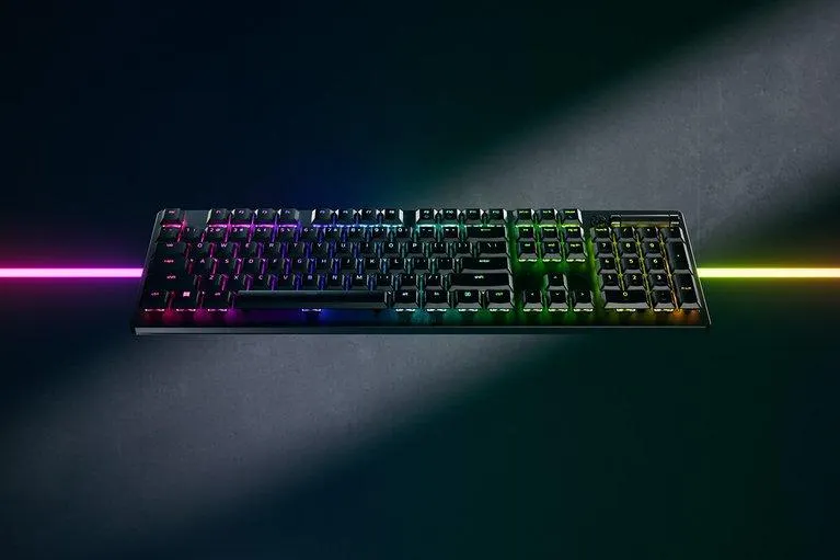 Razer DeathStalker V2 Pro - Switches ópticos lineales - US - Negro