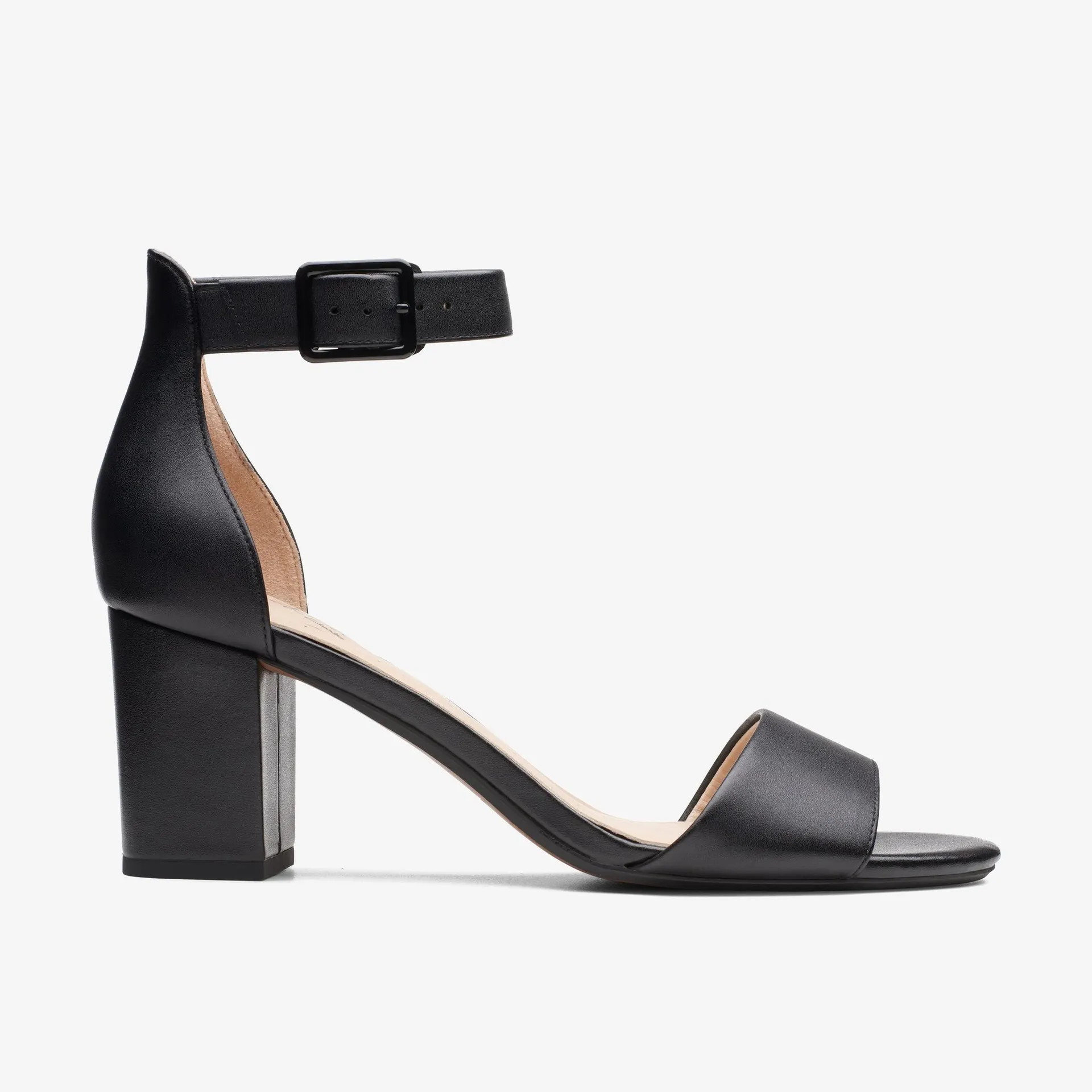 Deva Mae Cuero Negro