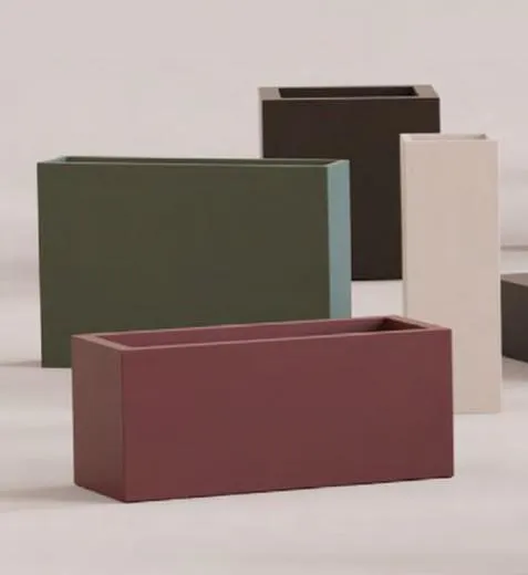 Jardinera cuadrada 80x80x80 doble pared de resina, By Vondom