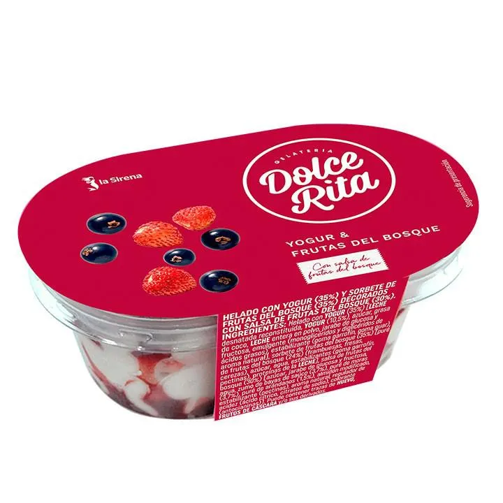 Tarrina de yogur con frutas del bosque