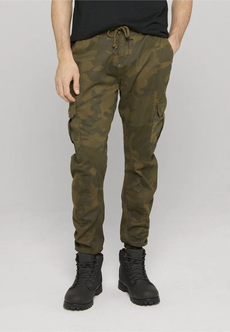 CAMO JOGGING - Pantalones cargo - olive