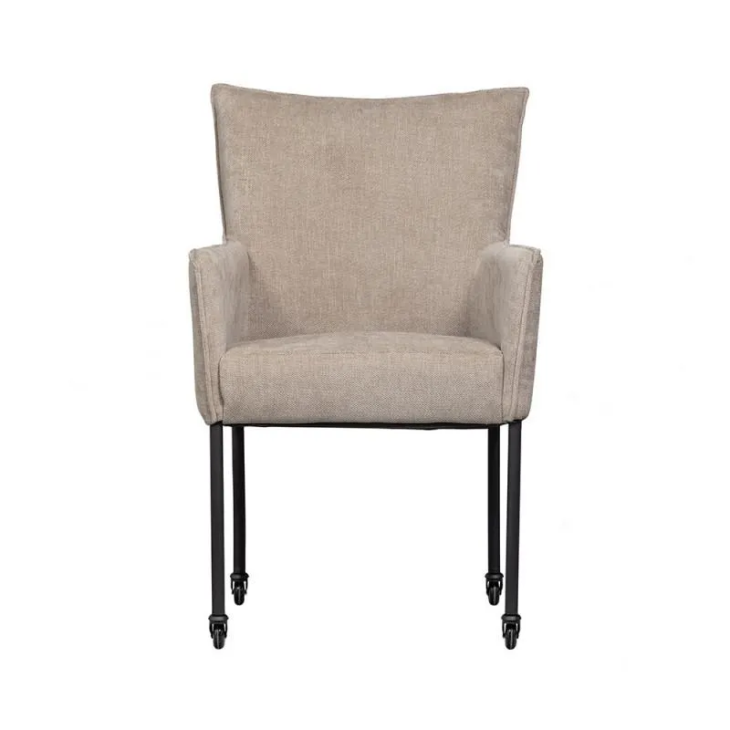 Silla con reposabrazos Ezra, arena