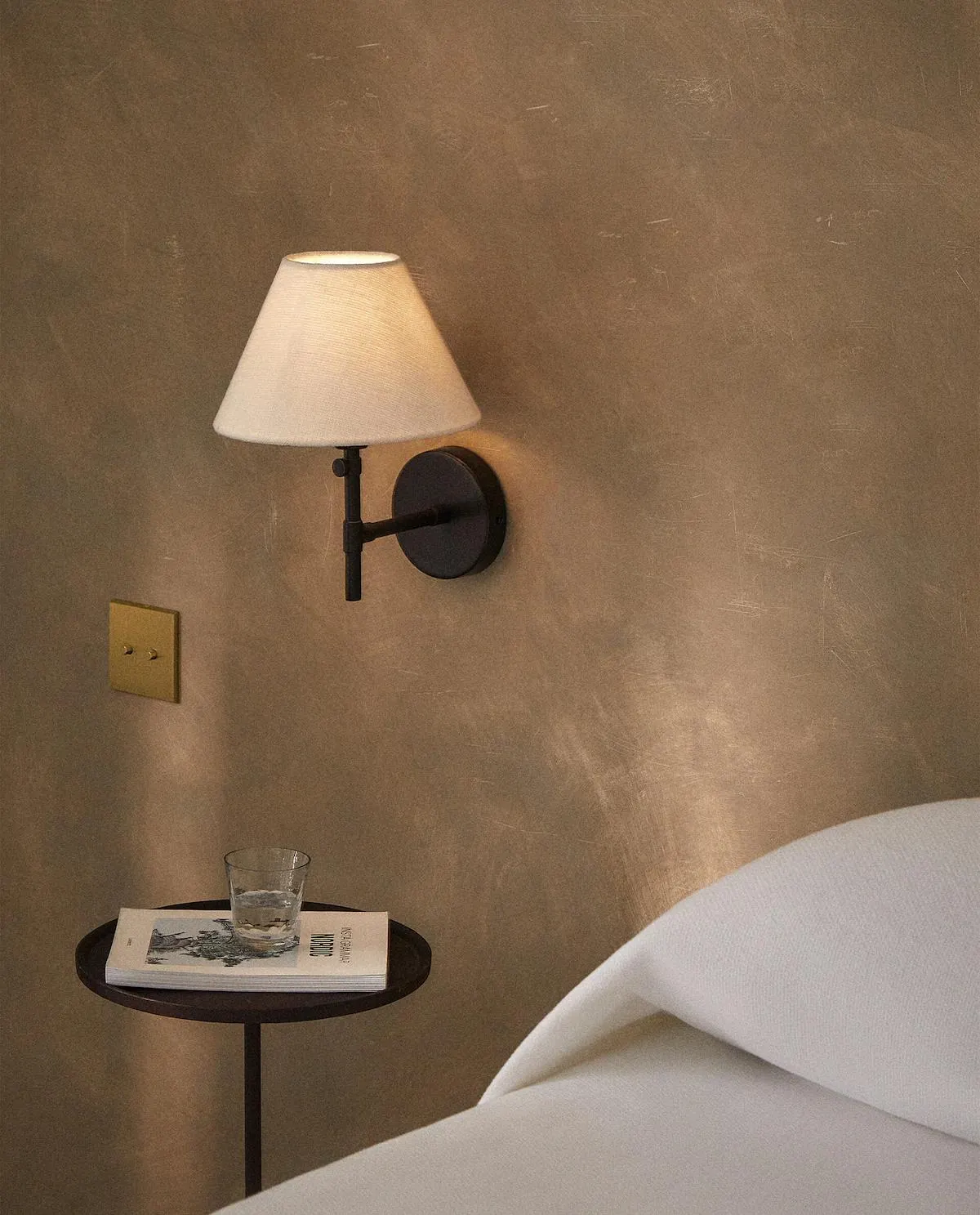 APLIQUE PANTALLA LINO