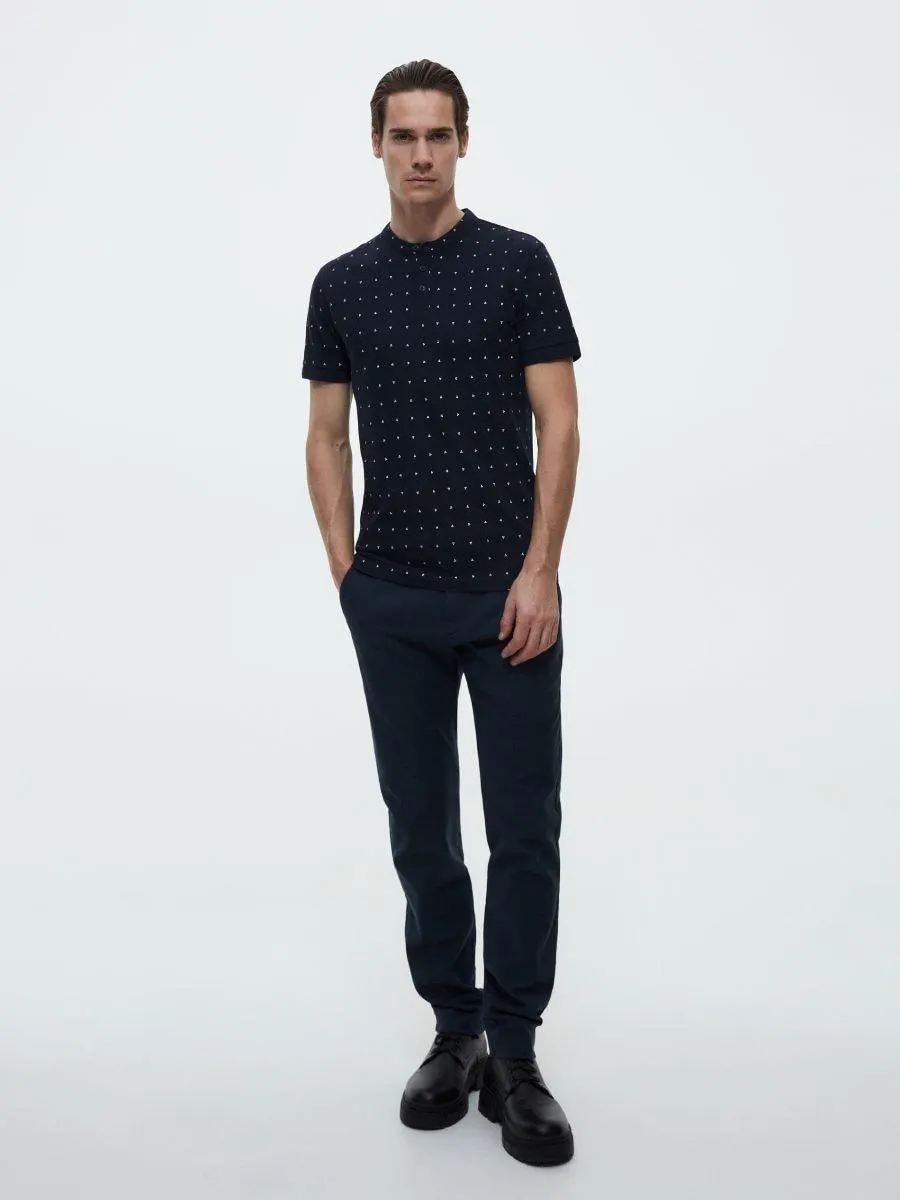 Polo slim fit con cuello mao fino