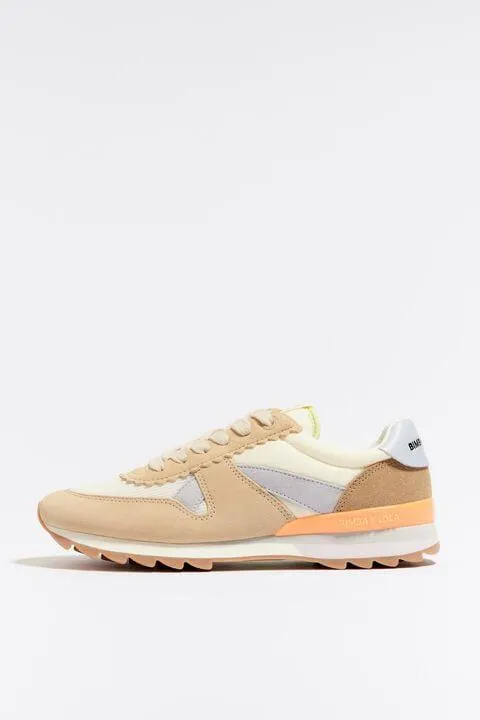 Deportiva técnica beige