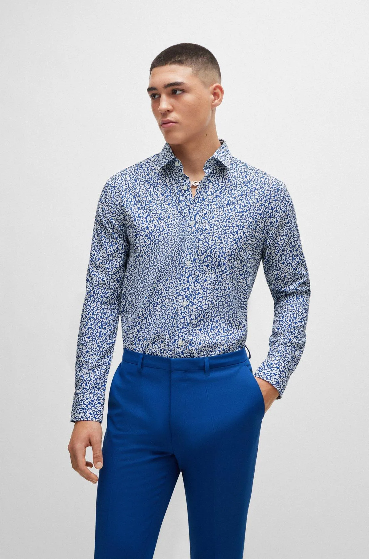 Camisa extra slim fit en popelín de algodón estampado