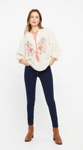 Conjunto de pantalón y blusa