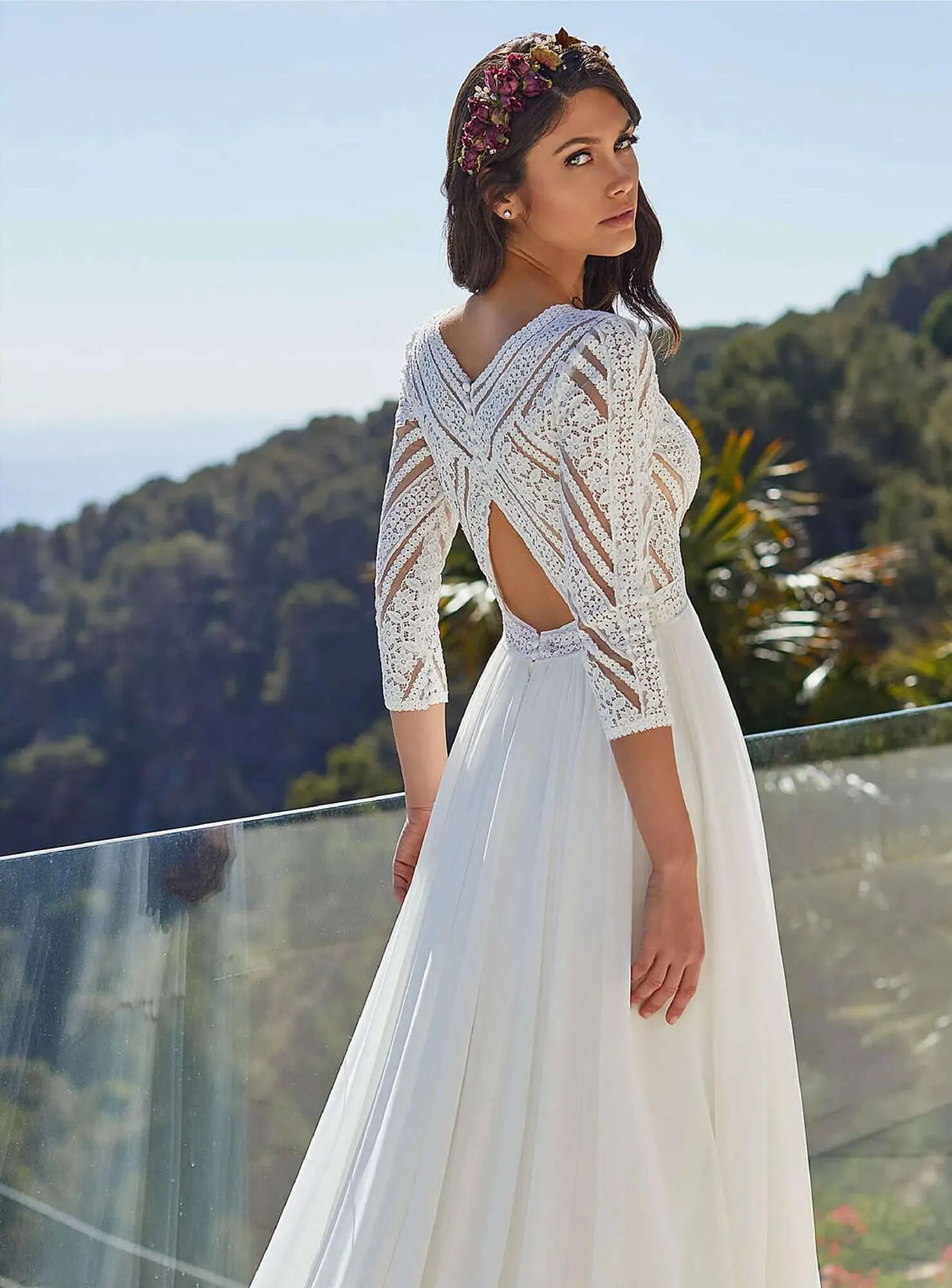 Catálogo de Folleto Pronovias 8 de mayo al 5 de abril 2024 - Página 3