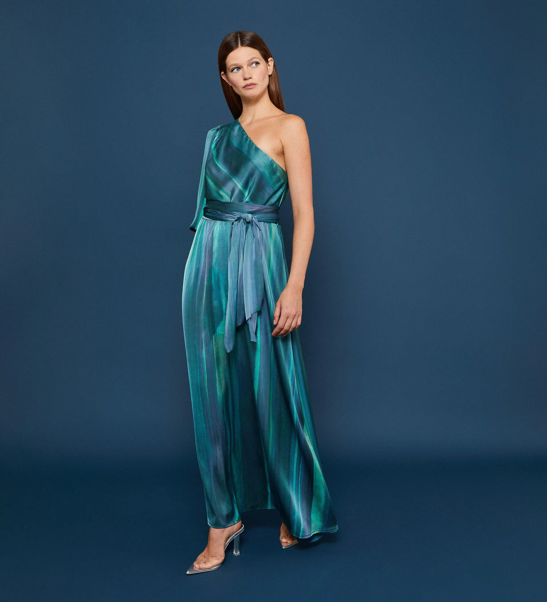 Vestido largo asimétrico