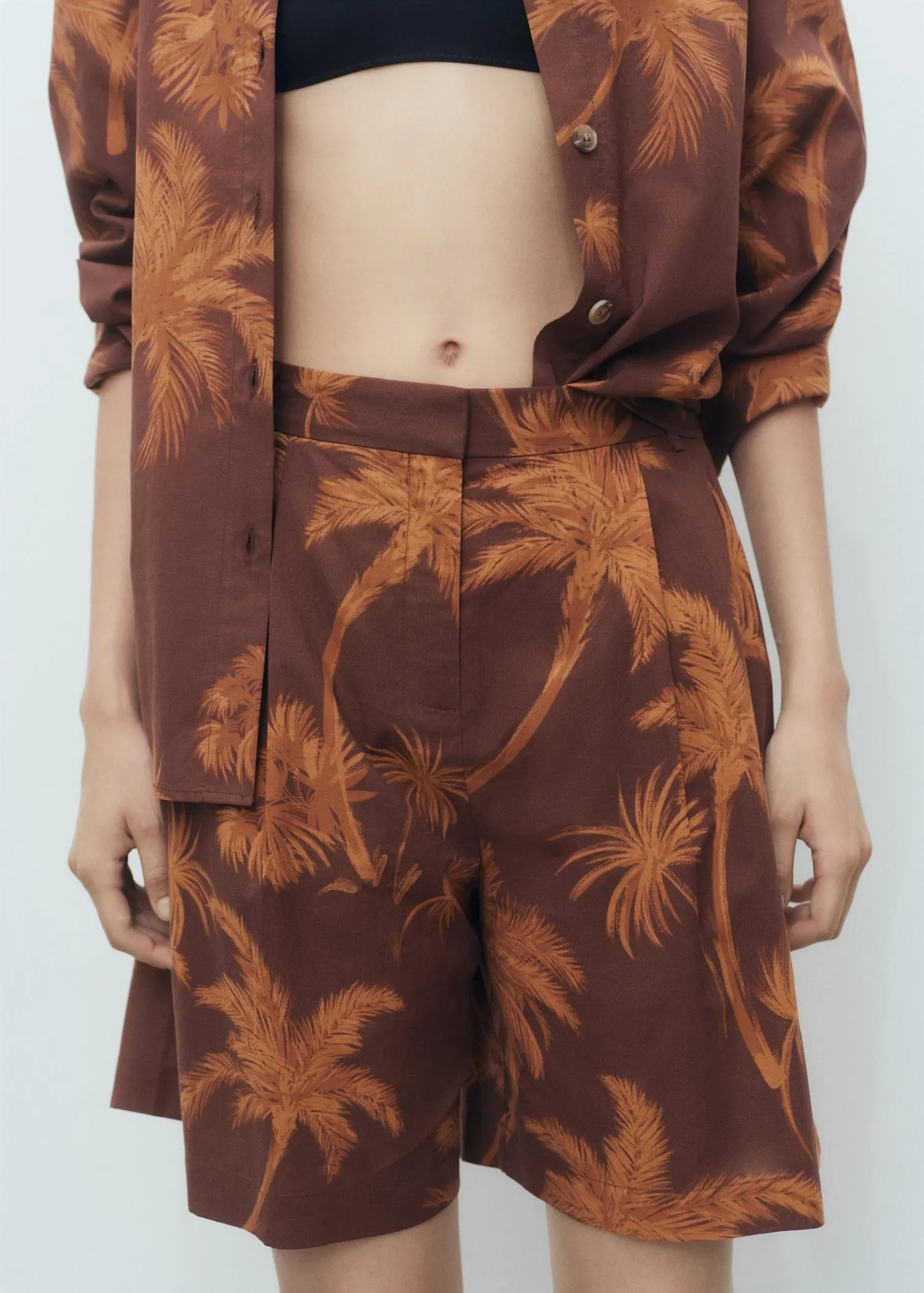 Bermudas algodón estampado palmeras