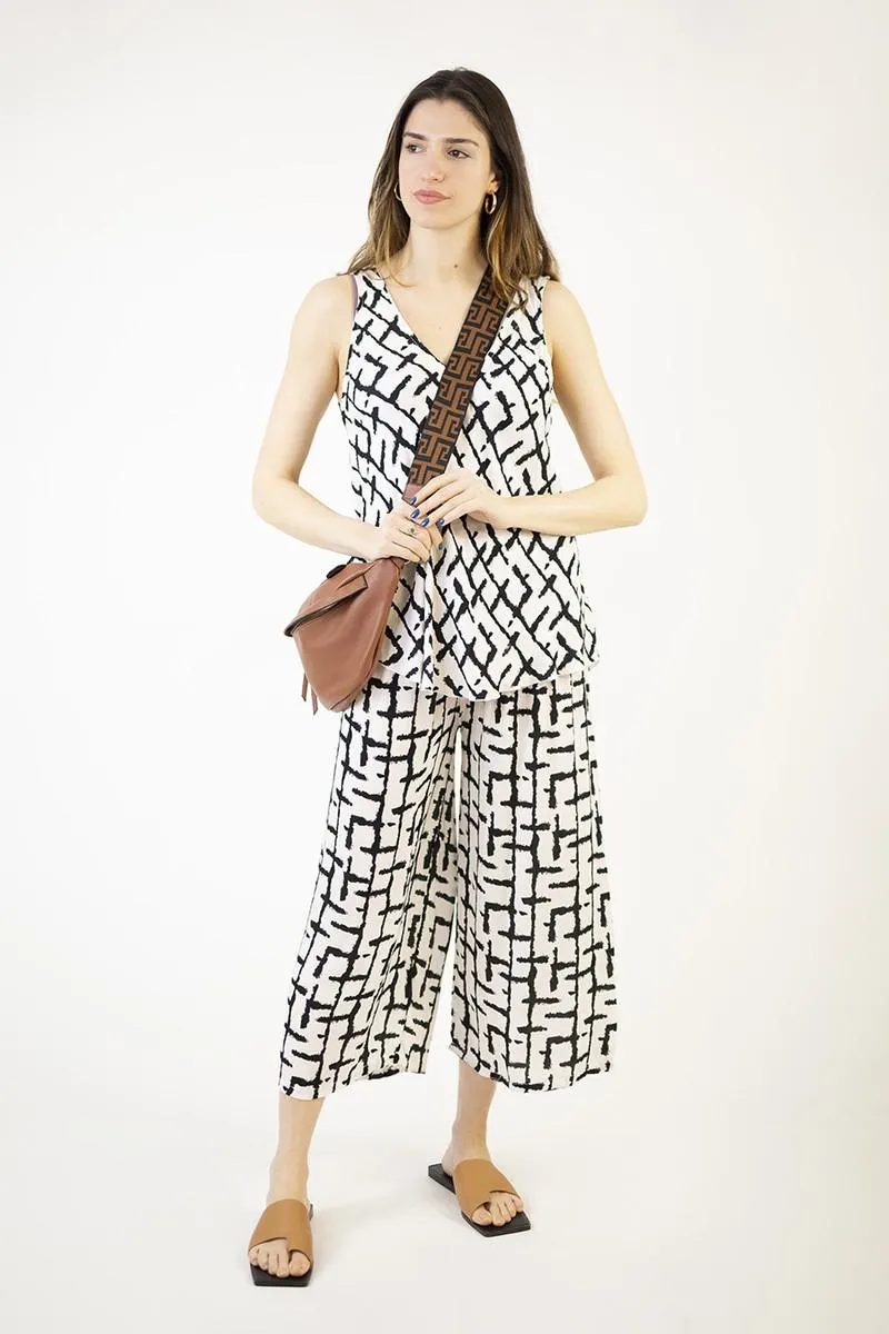 Blusa escote pico blanco