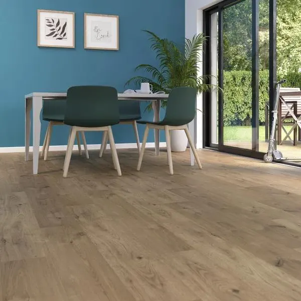 Suelo laminado AC5 roble natural 8 mm Orbetello Cooke & Lewis