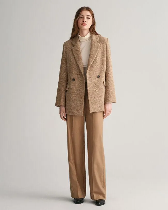 Pantalones de talle alto y pernera recta