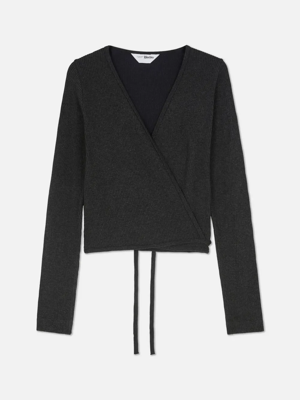 Top cruzado sin costuras de Rita Ora