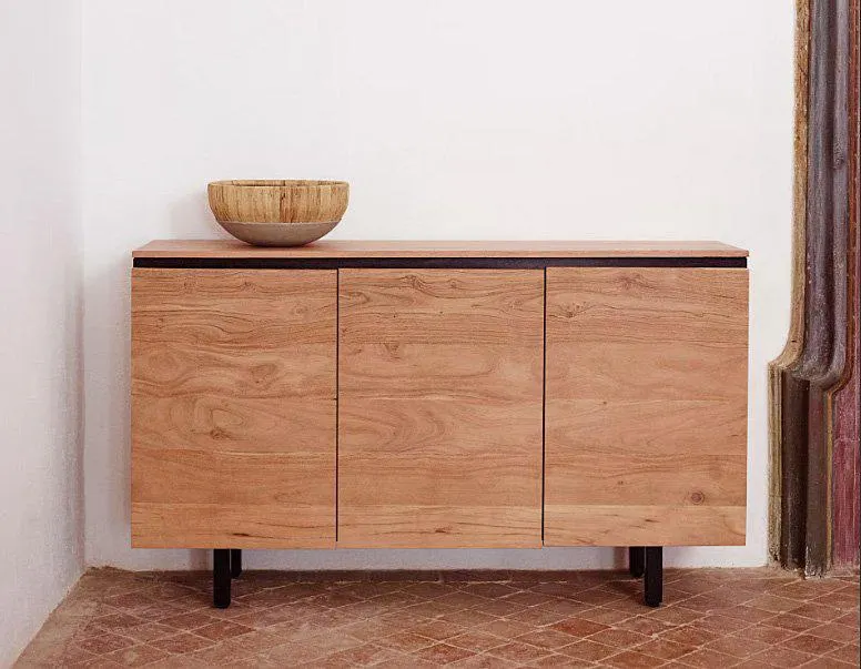 Aparador 3 puertas madera maciza de acacia Uxue