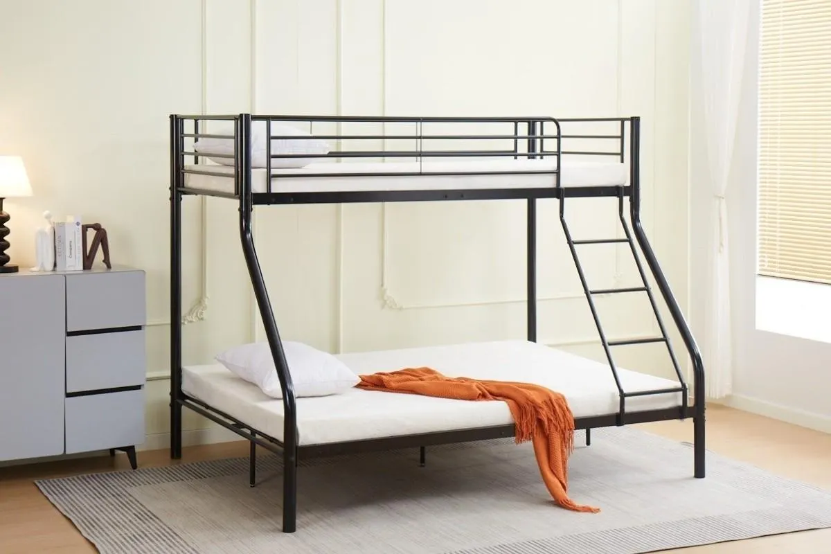 Litera metálica ESTELLE Negra