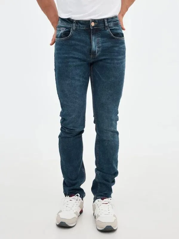Jeans regular básicos