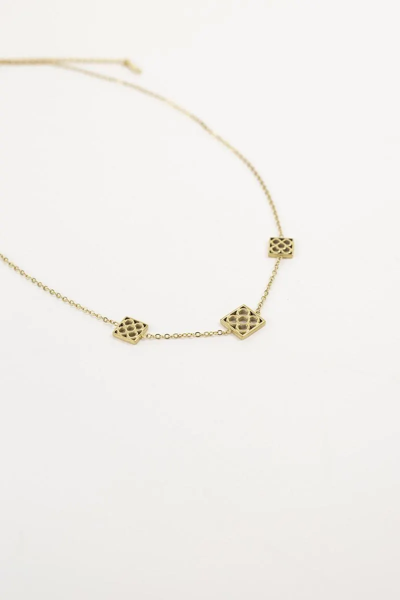 Collar abalorios metálicos dorado