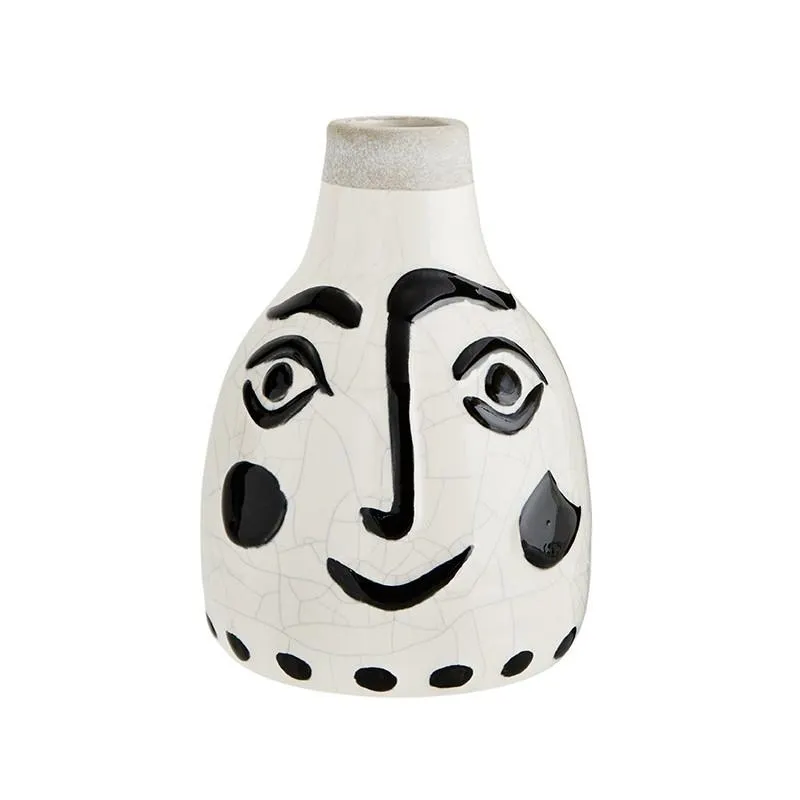 Face Vase, M