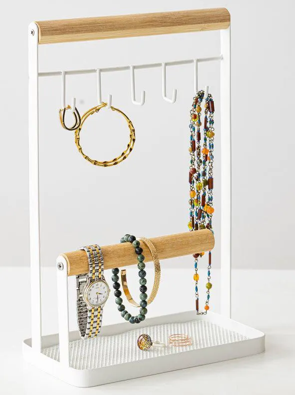 Joyero de madera y metal blanco