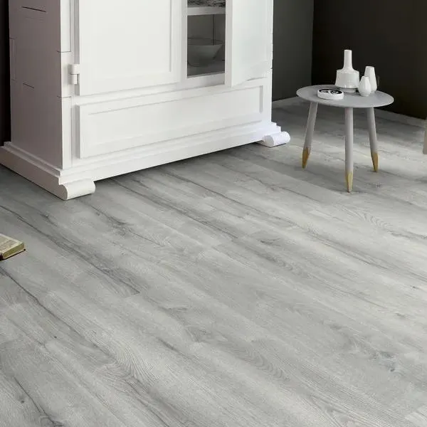 Suelo laminado AC5 roble gris 7 mm Abaca Cooke & Lewis