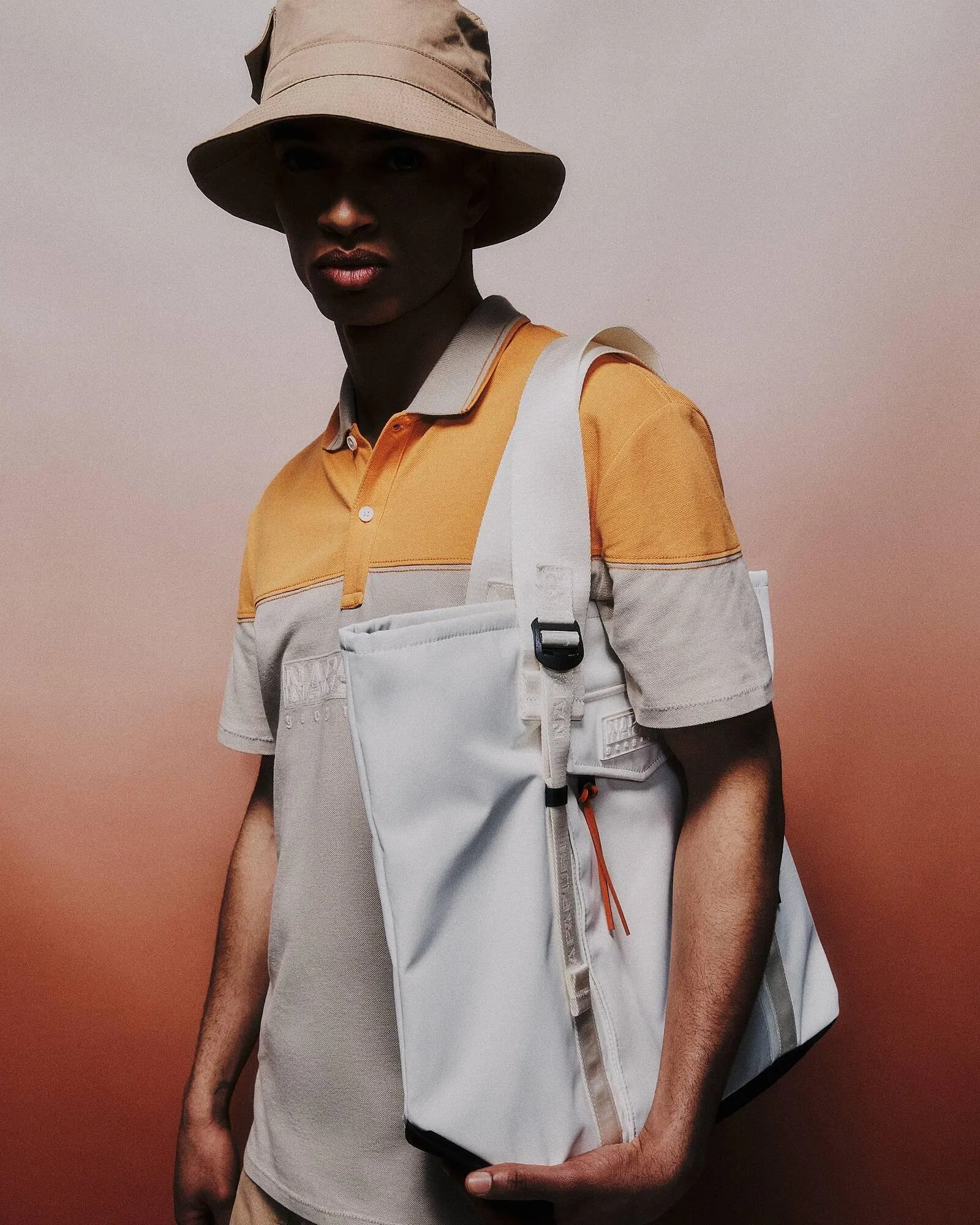 Catálogo de Folleto Napapijri 14 de abril al 20 de abril 2025 - Página 1