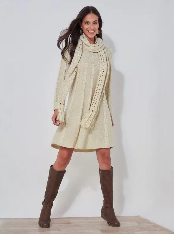 Vestido tricot de trenzas con bufanda