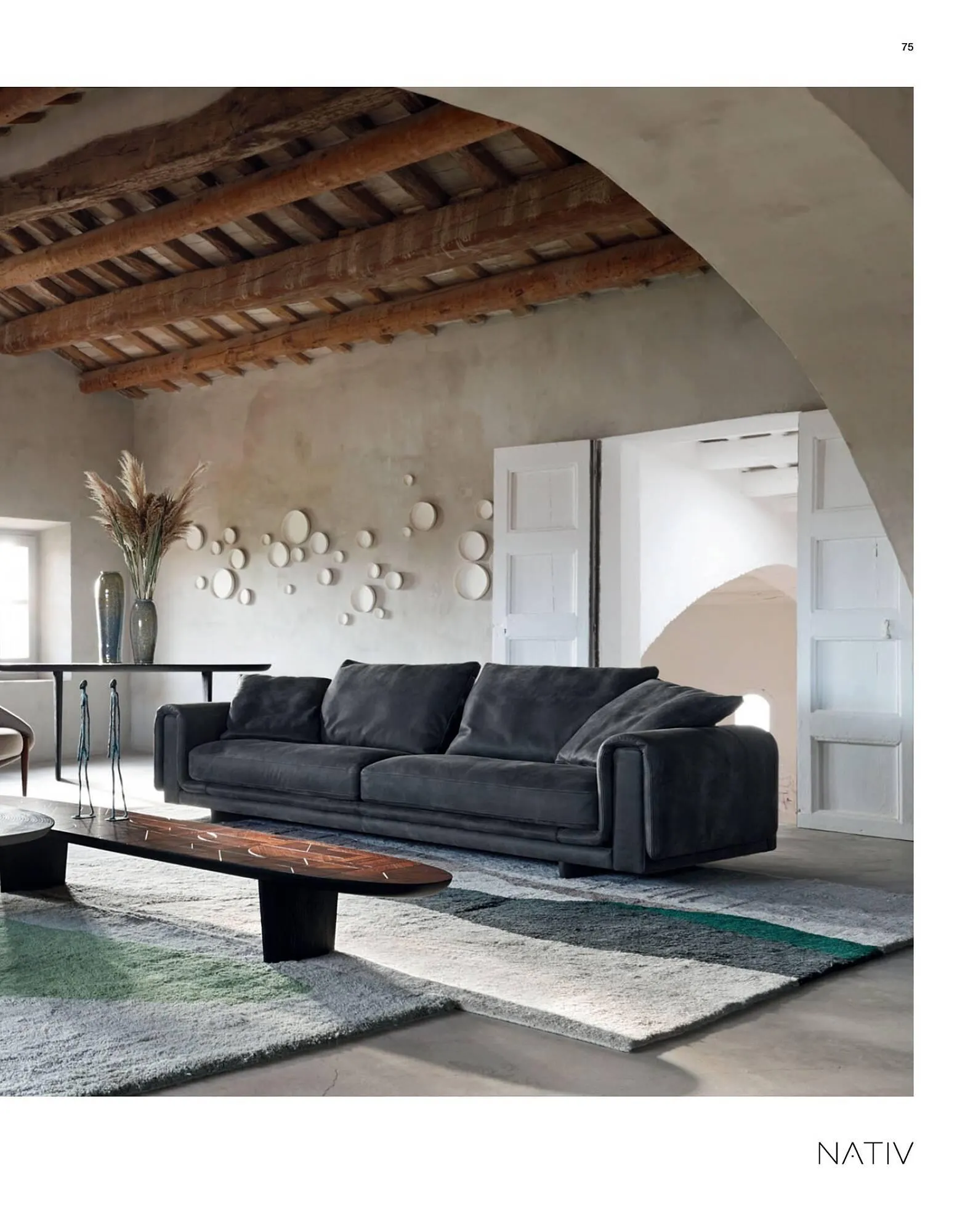 Catálogo de Folleto Roche Bobois 2 de febrero al 28 de diciembre 2024 - Página 77