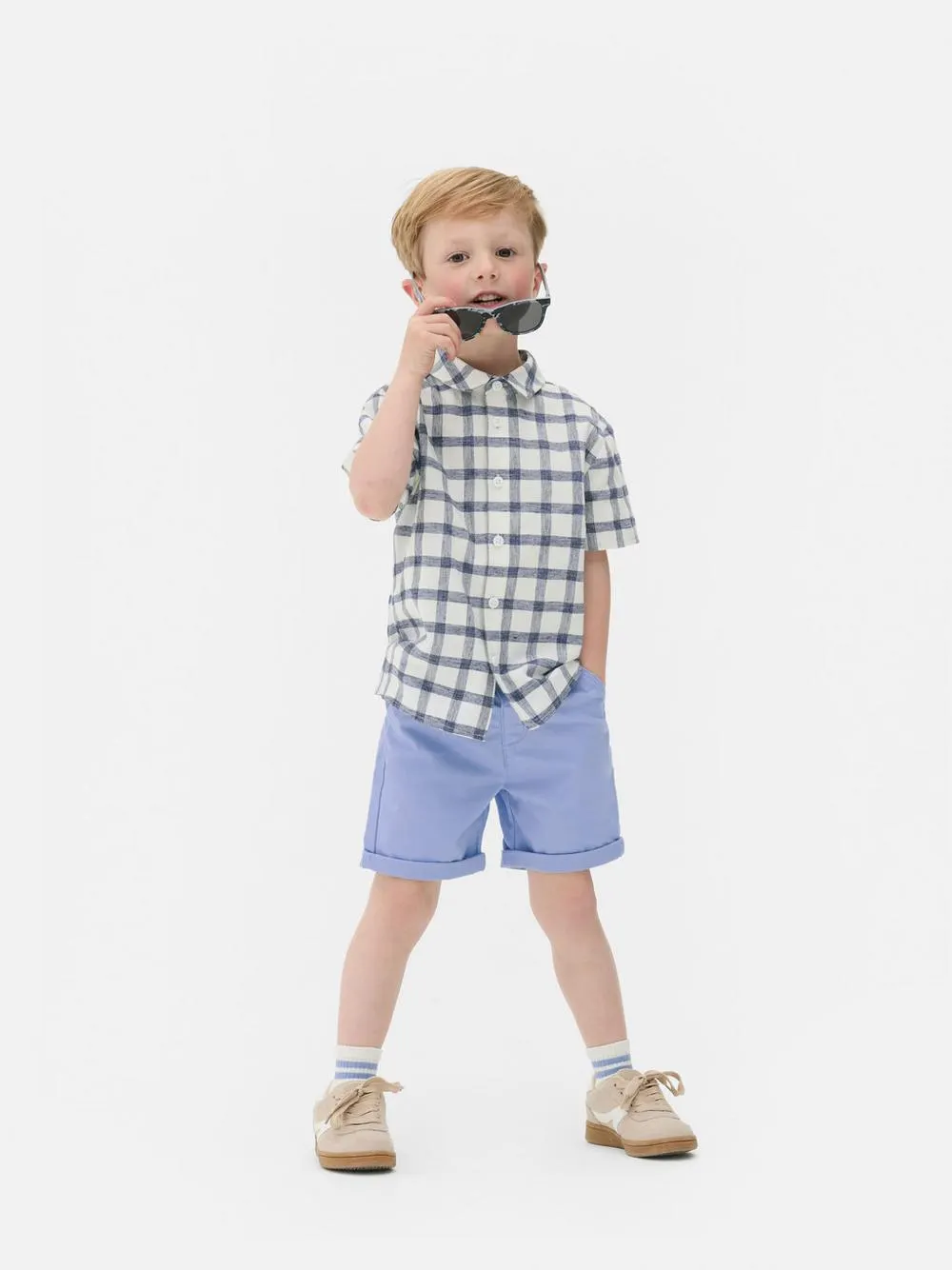 Camisa de manga corta a cuadros con botones