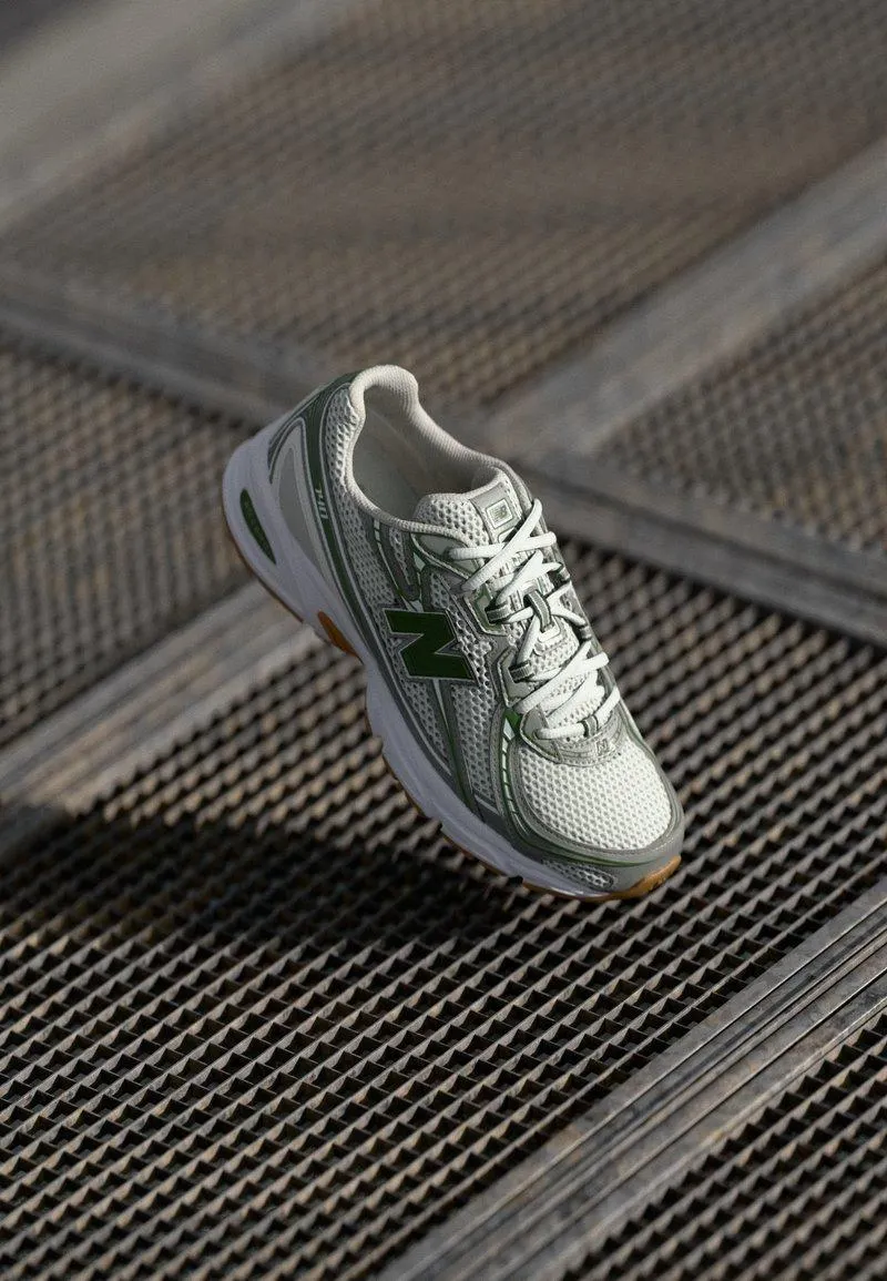 U740 UNISEX - Zapatillas - grey matter