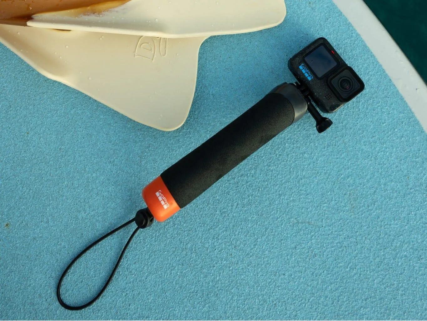 Empuñadura flotante para cámara