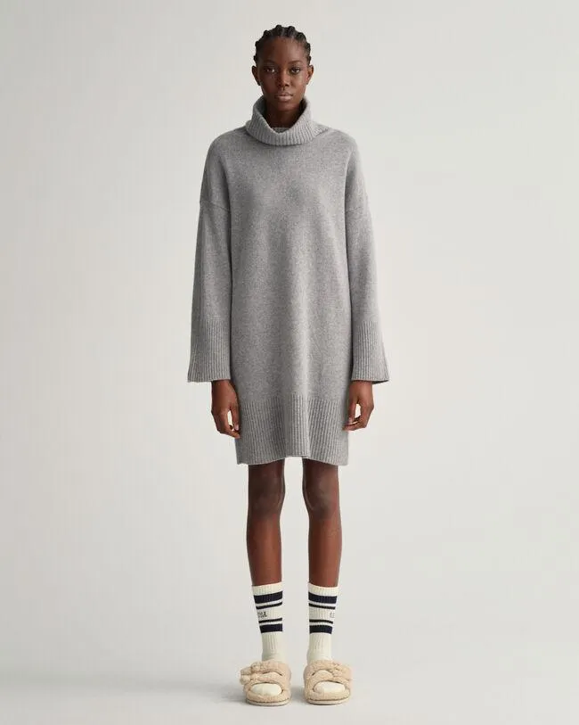 Vestido de cuello vuelto Lounge