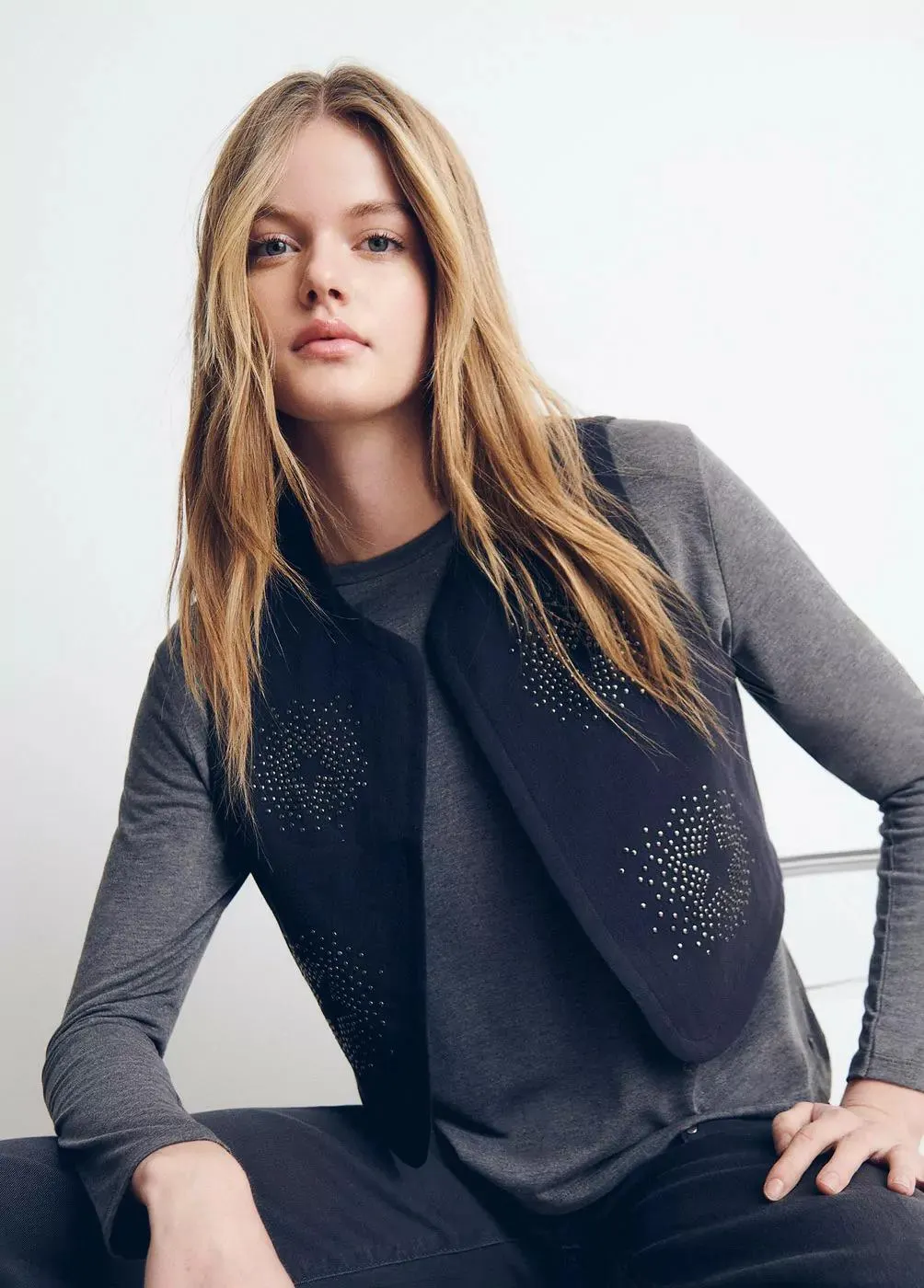 Chaleco estrellas con tachas