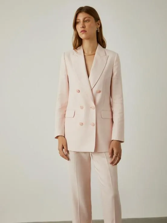 Americana cruzada con bolsillos