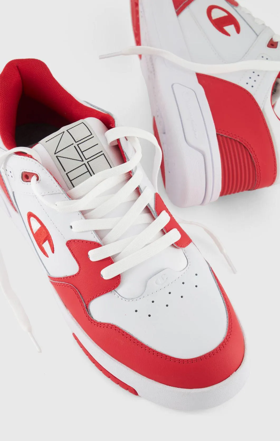 Brilliant White Zapatillas de piel de corte bajo Z80