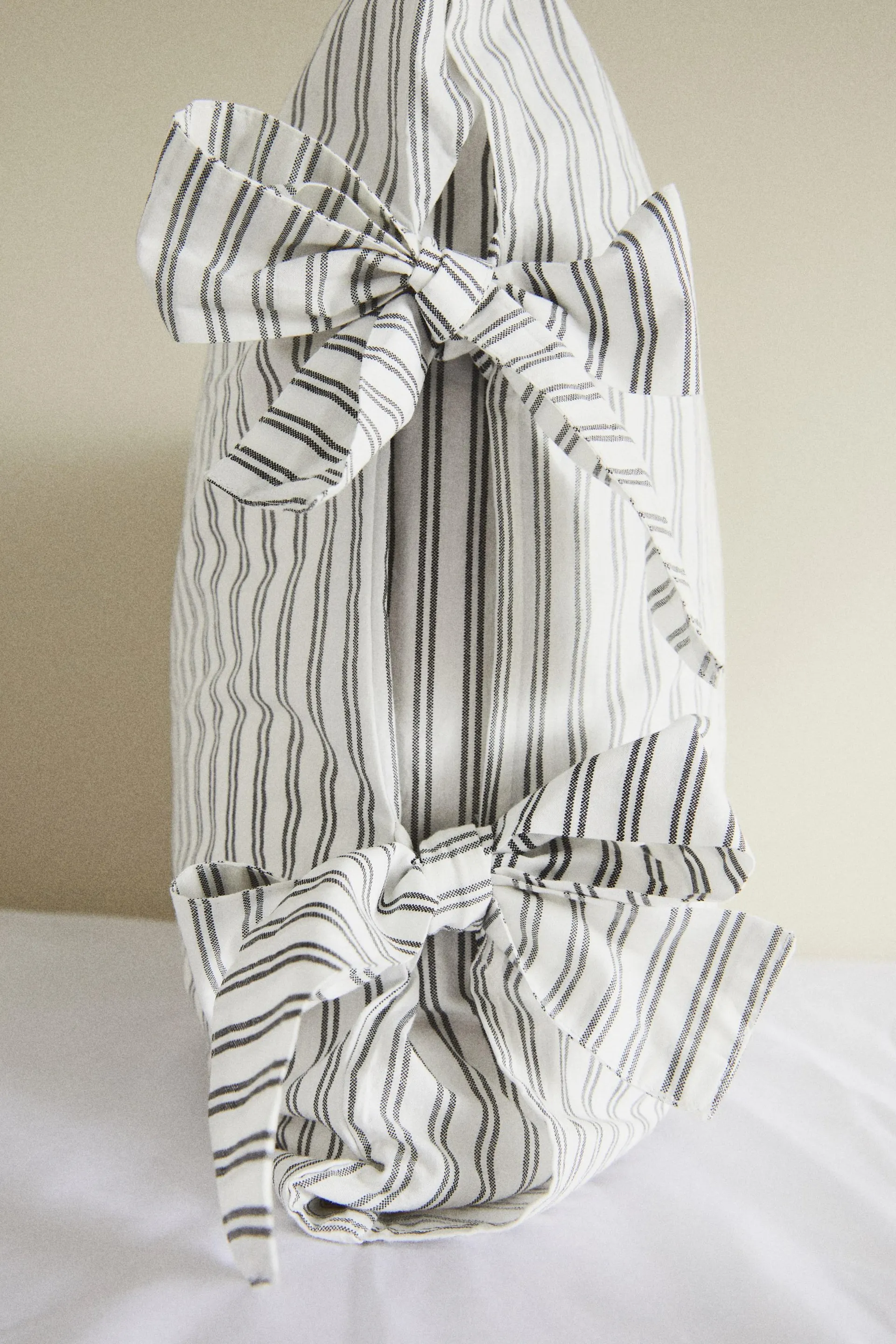 Conjunto de funda nórdica doble con lazos