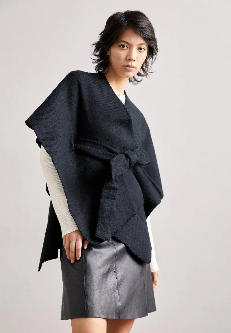 Poncho - black