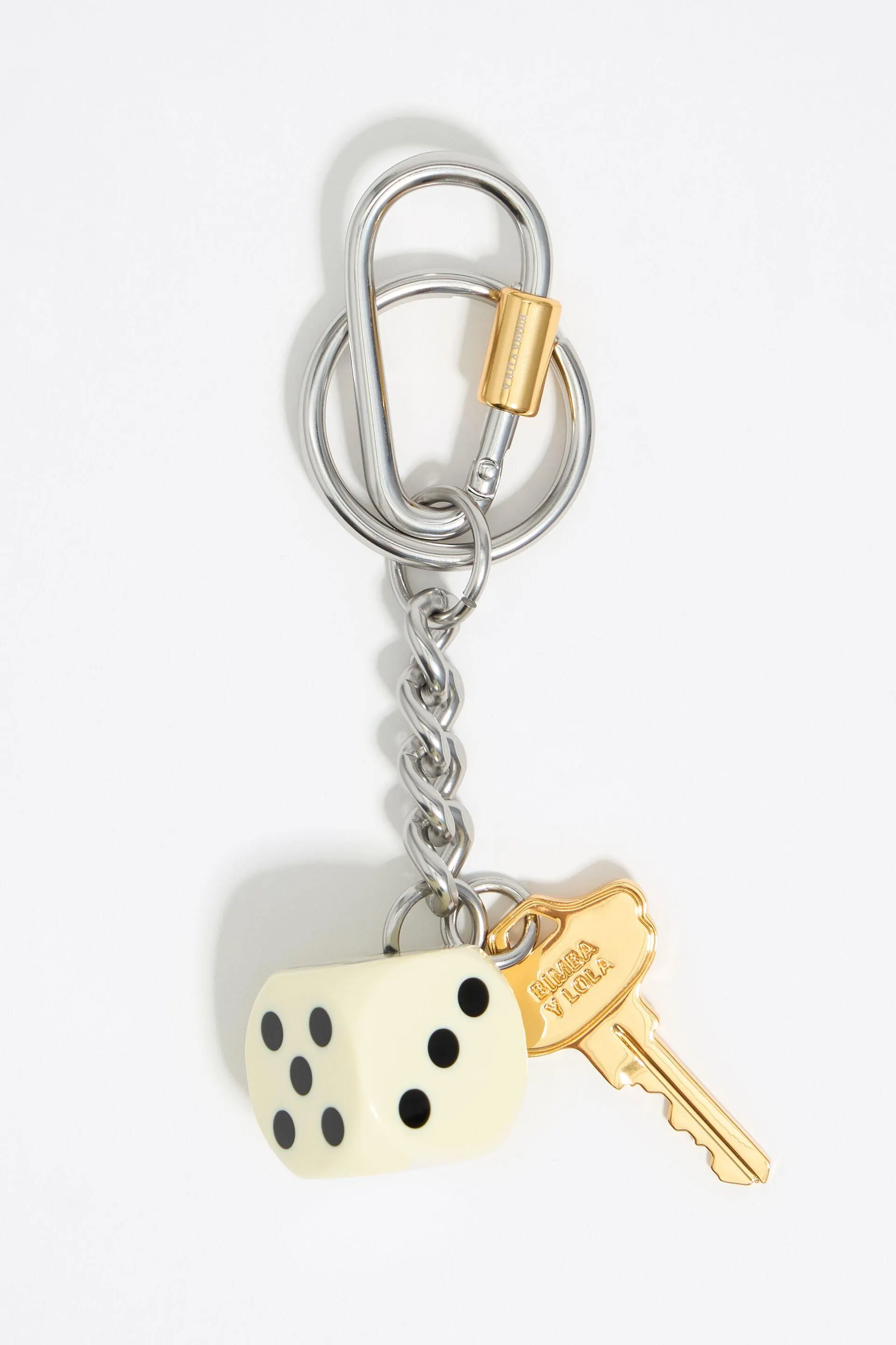 Llavero dado y llave