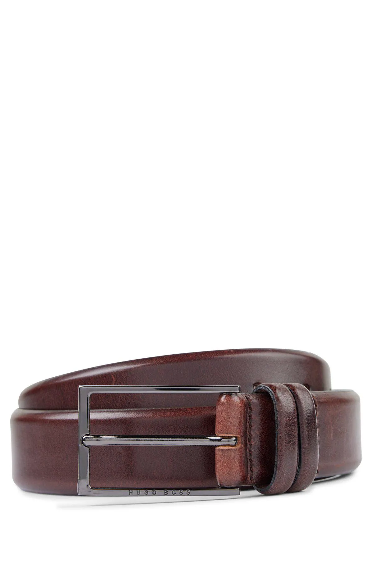 Cinturón de piel de curtido vegetal con herrajes de metal pesado