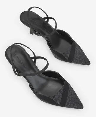 Plunging neckline lounge shoe