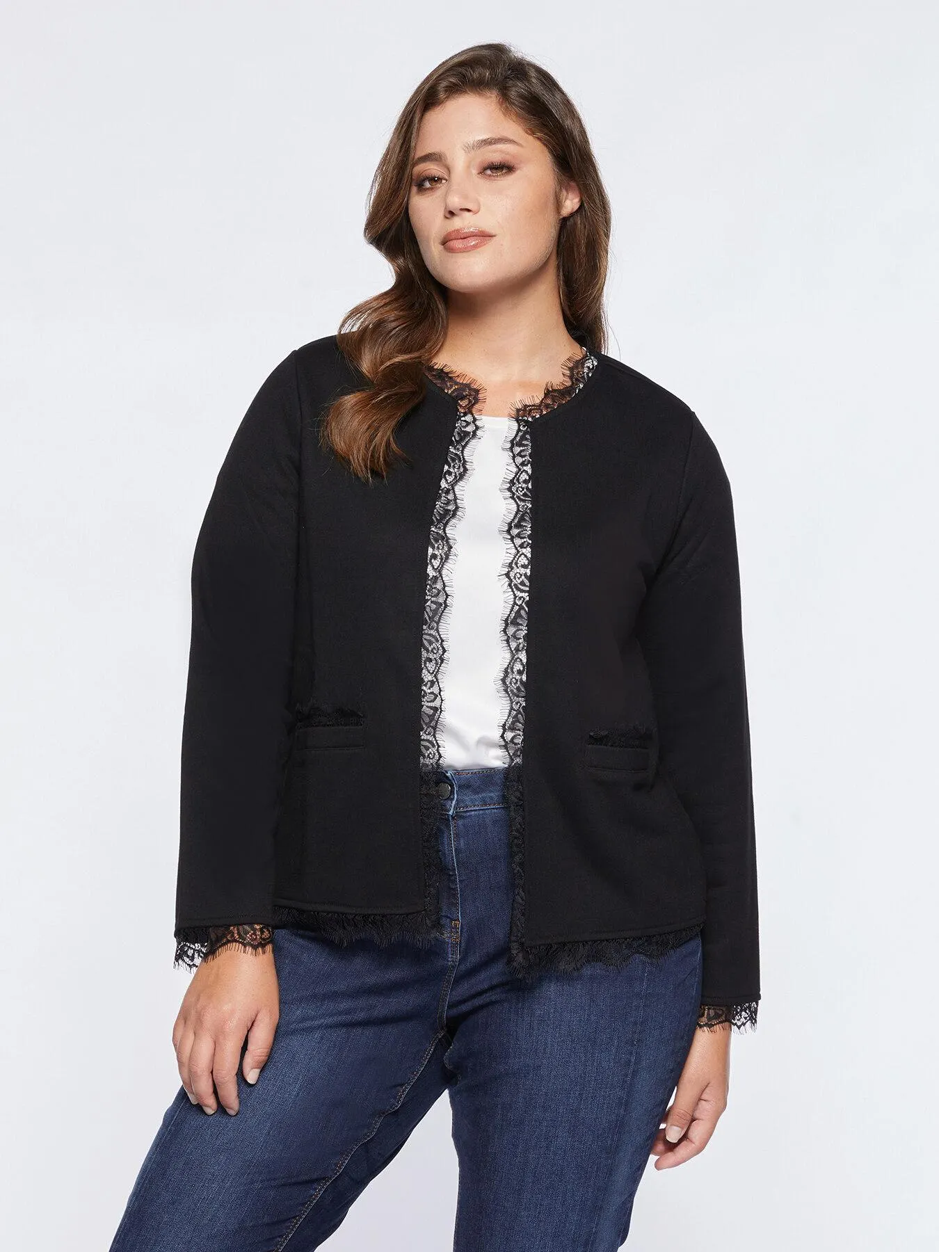 Sudadera con encaje de tejido reciclado