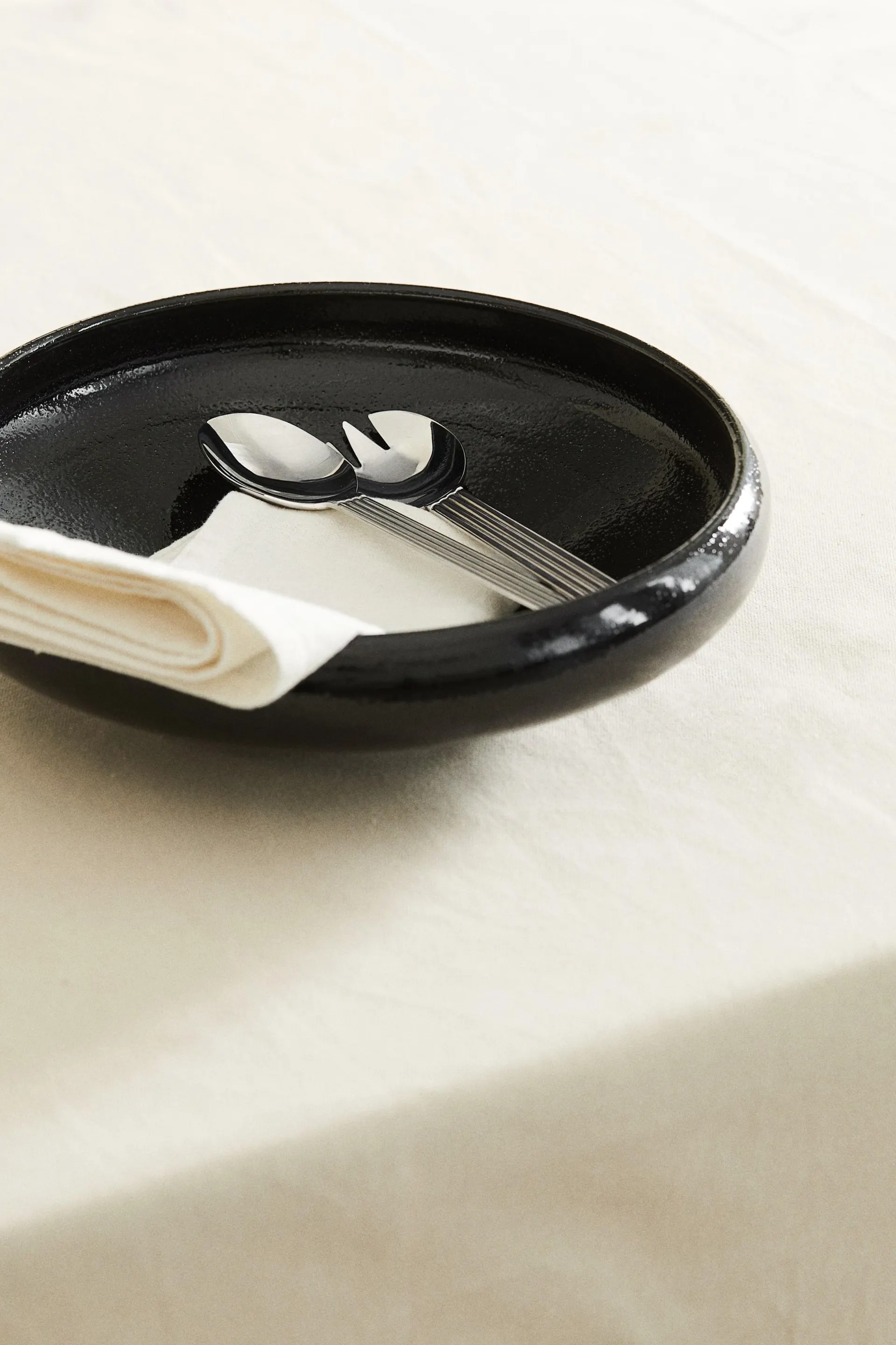 Cubiertos de metal para ensalada