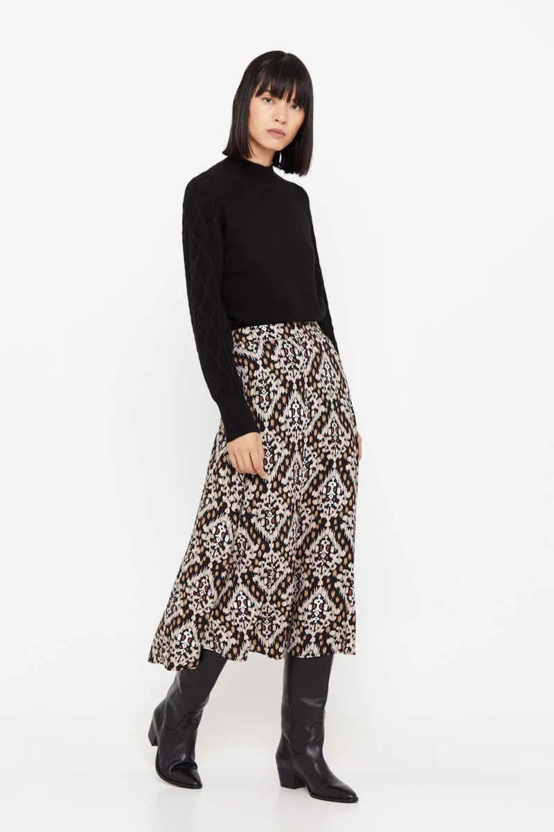 Conjunto de falda y jersey